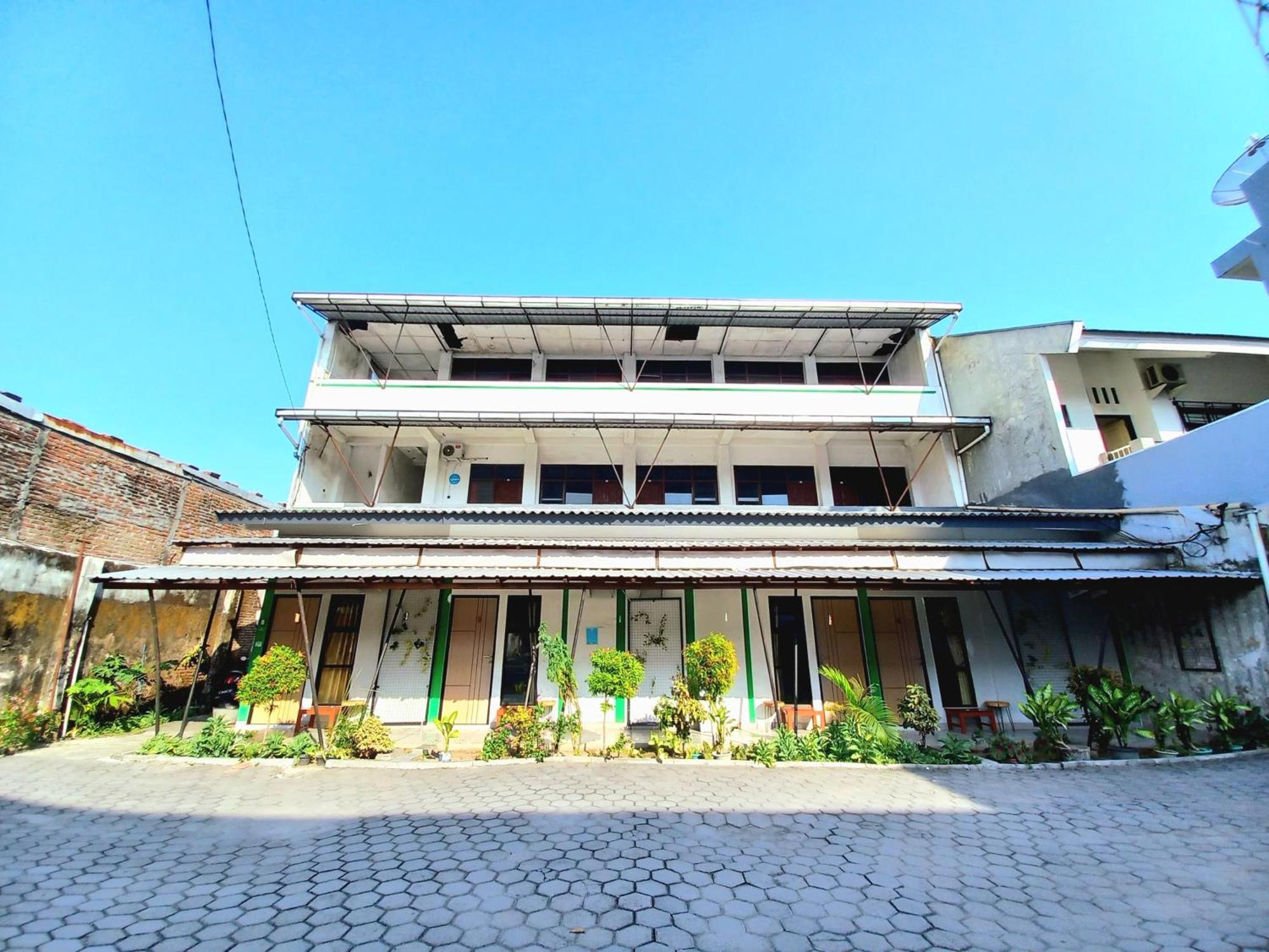Hotel Jogja Kili Suci By Simply Homy يوغياكارتا المظهر الخارجي الصورة